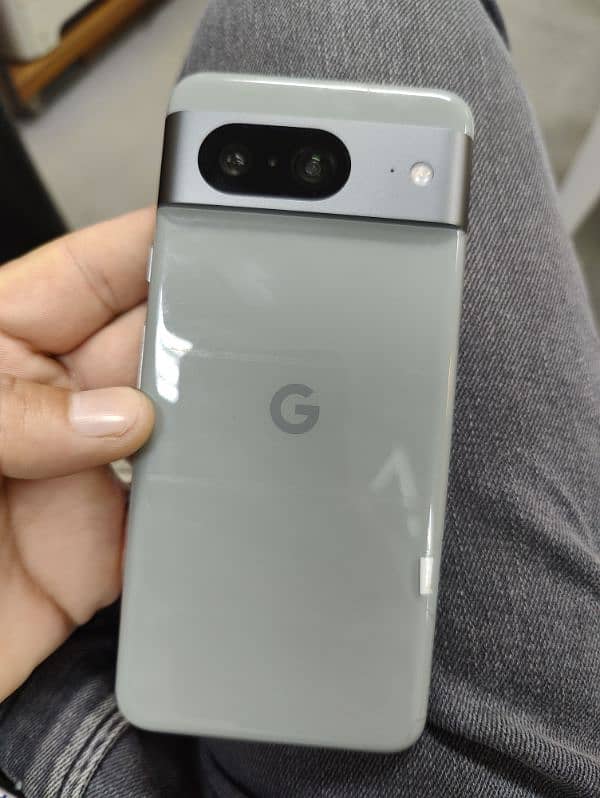 Google pixel 8 NON PTA GREEN COLOUR . 10/10 conditio. 9