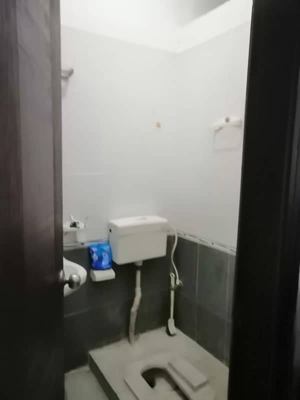 4 Marla Upper Portion For Rent in G13 4