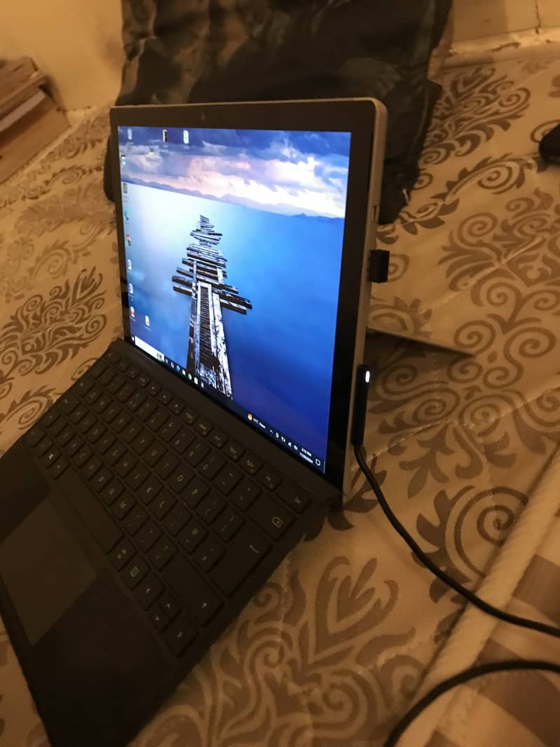 Microsoft surface pro 4 2