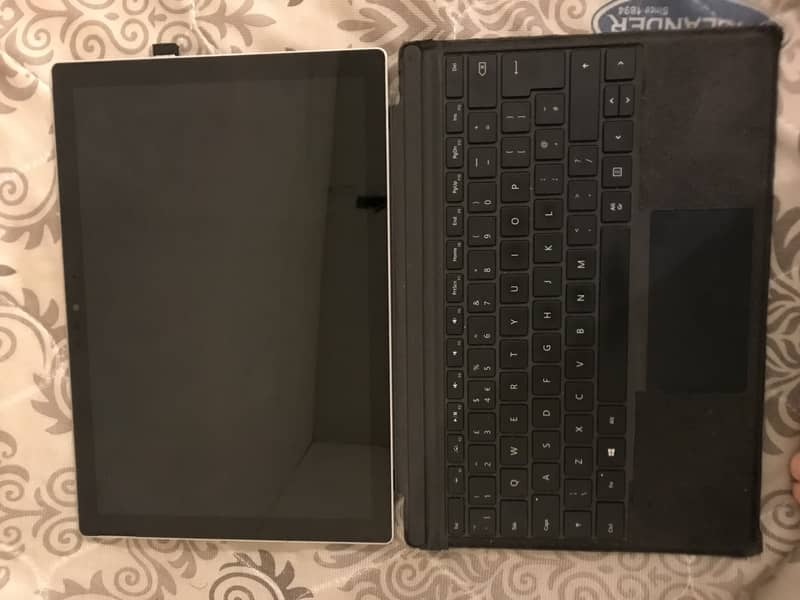 Microsoft surface pro 4 10