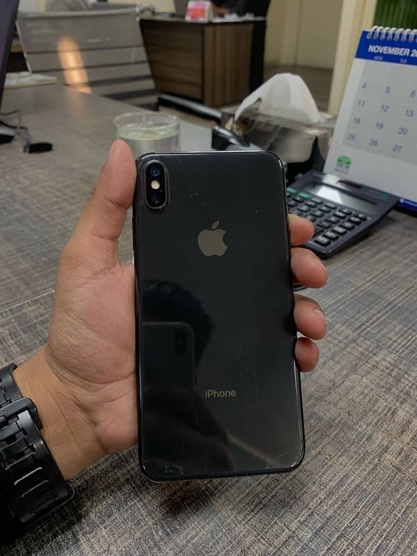 iphone xs max 256GB non pta 1