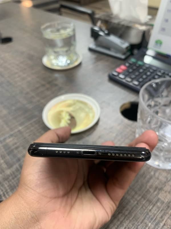 iphone xs max 256GB non pta 3