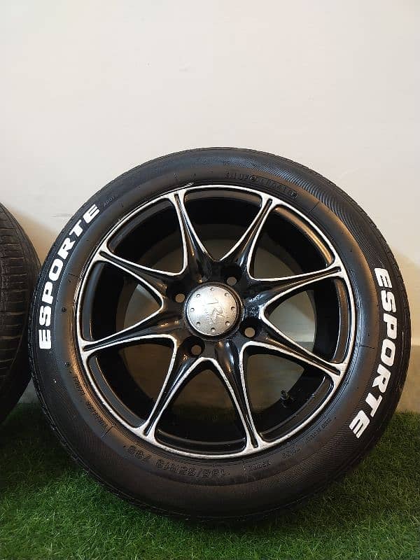 Low profile rim tyre 0