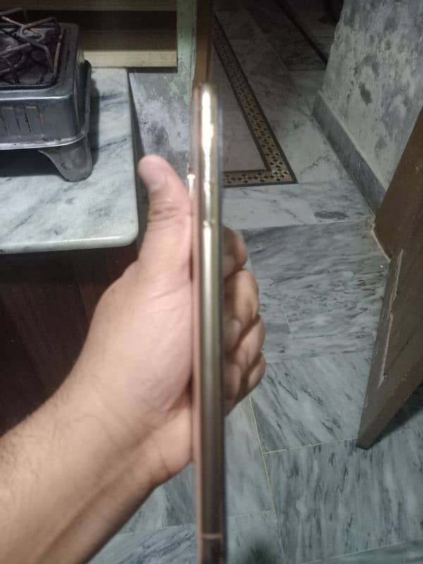 Iphone XS Max Non PTA 1