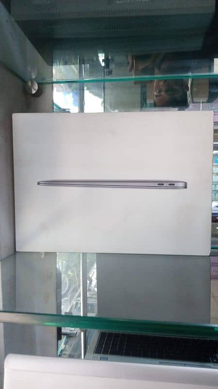 Macbook Air A2337 8Gb and  512Gb SSD 2K USED 0