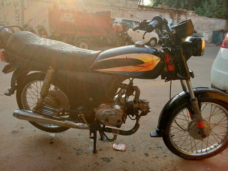 jailing company ki bike ha son genuine condition saf sutri bike ha 11