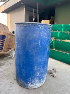 Plastic Water Drum in Good Condition 220 Liter Capacity