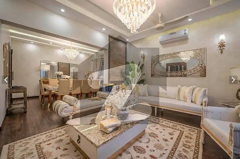 1 KANAL ROYAL DESIGN LUXURY VILLA FOR SALE NEAR TO PARK 7