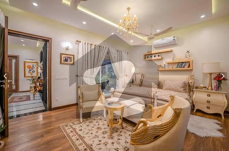 1 KANAL ROYAL DESIGN LUXURY VILLA FOR SALE NEAR TO PARK 31