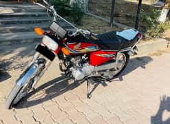 “Honda CG 125 (2018) – Power, Style & Reliability in One Package!”