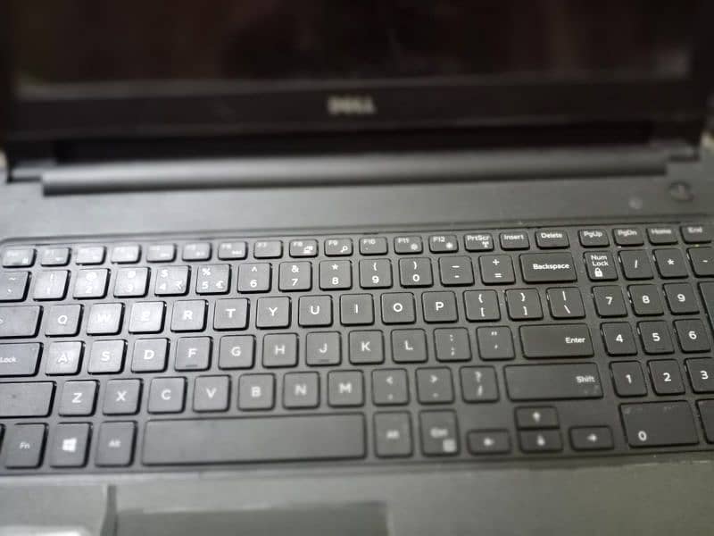 Dell laptop for SALE in good health 1