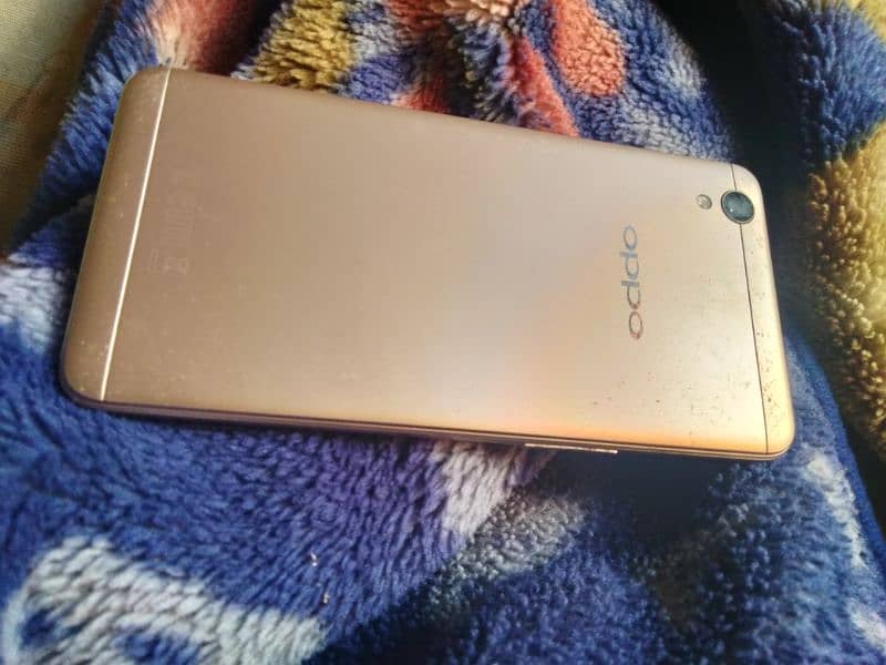 I'm selling my phone oppo a37  all ok 0