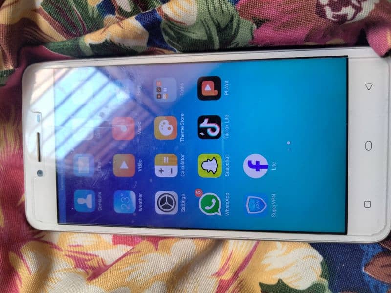 I'm selling my phone oppo a37  all ok 1