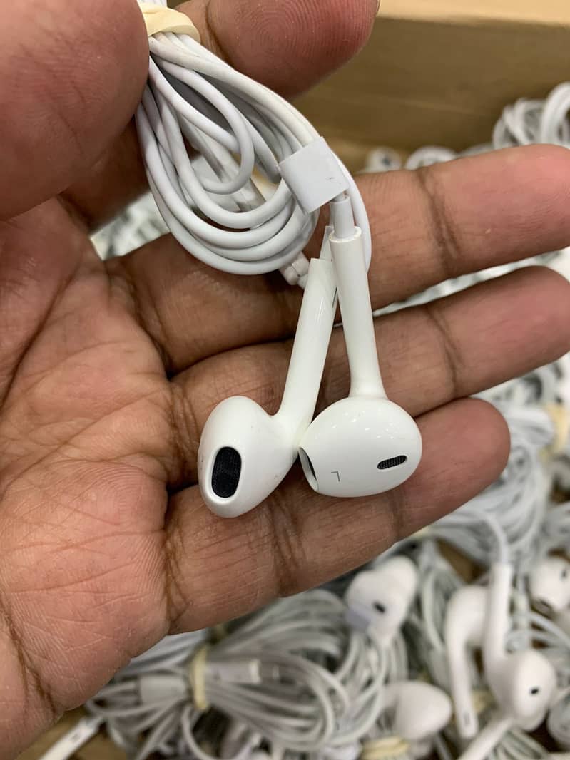 IPhone 12 Pro Max Handfree | 100% Original | Box Pulled out 0