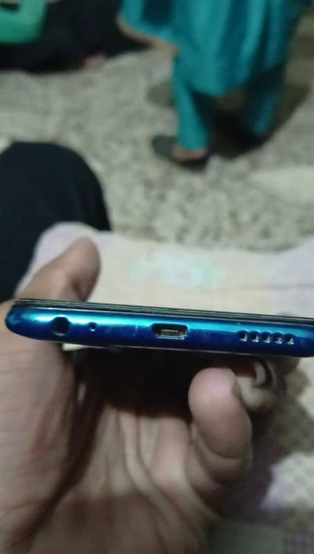 vivo v15 4