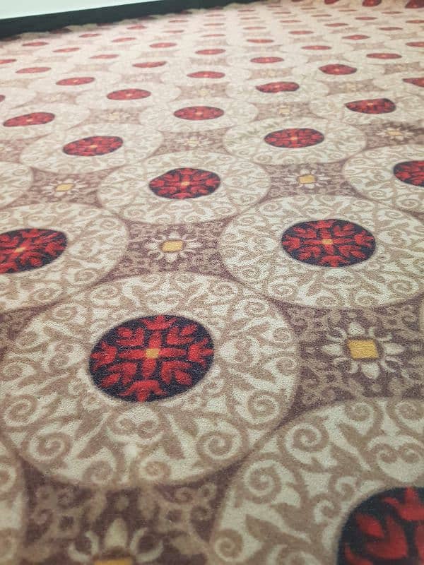 carpet in good condition 12ft×9ft 1