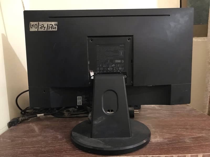 Lenovo complete pc with monitor 10