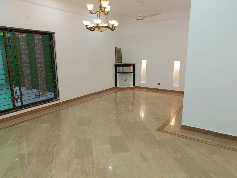 14 Marla Double Unit Full House For Rent In DHA Phase 2,Block Q, Lahore. 3