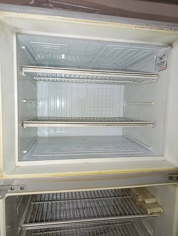 Dawlance Refrigerator Used For Sale Urgient 4