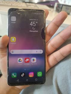 LG V30