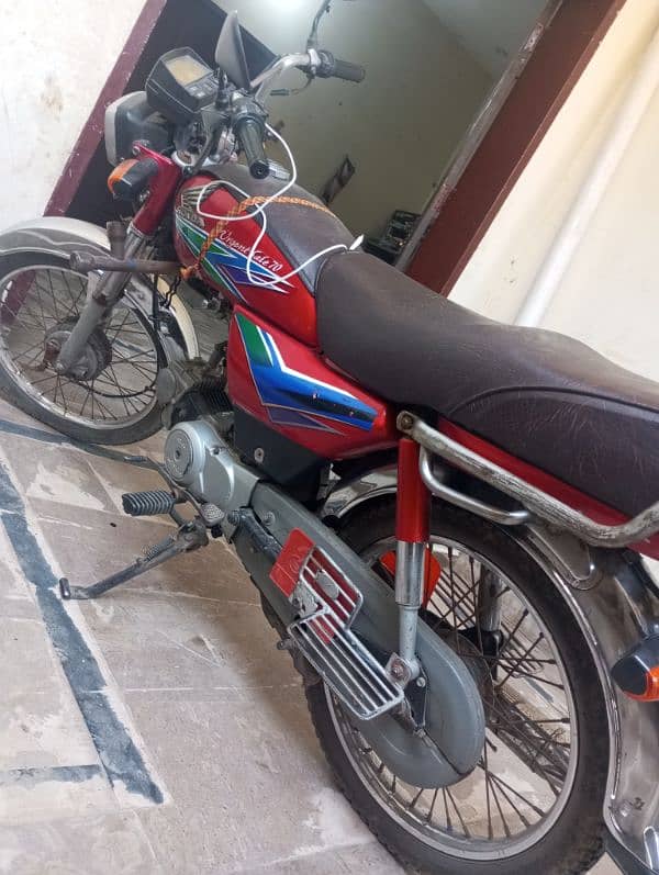 bike bilkul ok he just purchase and drive 3