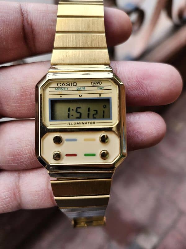 Casio A100wegg-1adf Vintage Gold watch 4