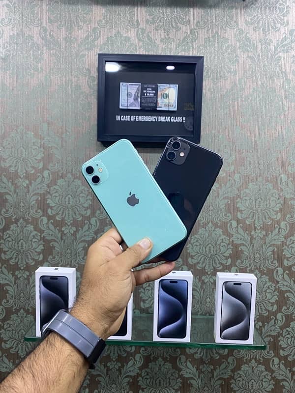 iPhone 11 64GB Factory Unlocked Non PTA 0