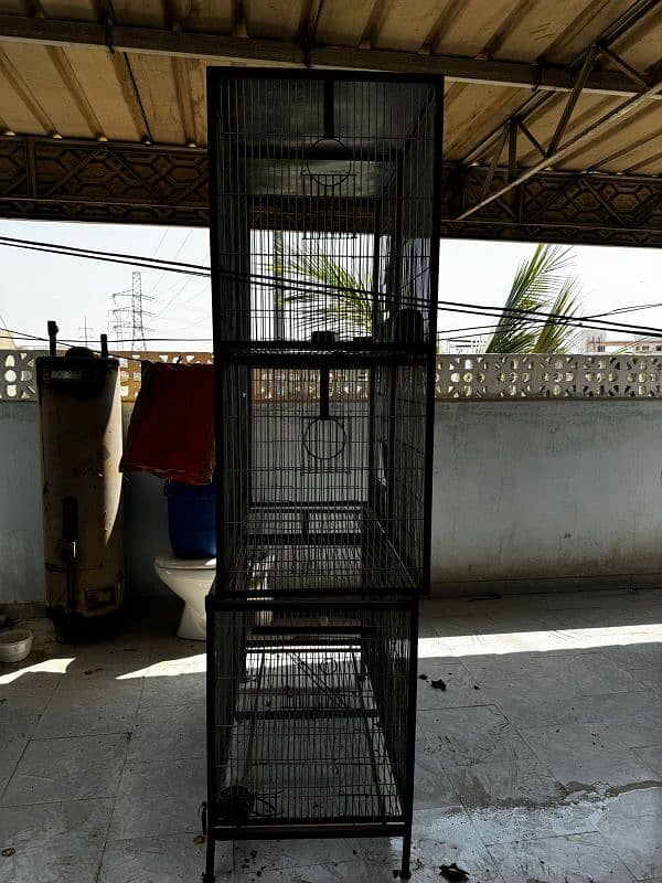 cages for chickens or birds 3