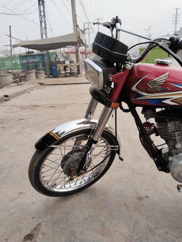 Honda 20model /03059828439/urgent sell original bike biometric ha 1