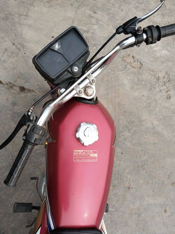 Honda 20model /03059828439/urgent sell original bike biometric ha 5