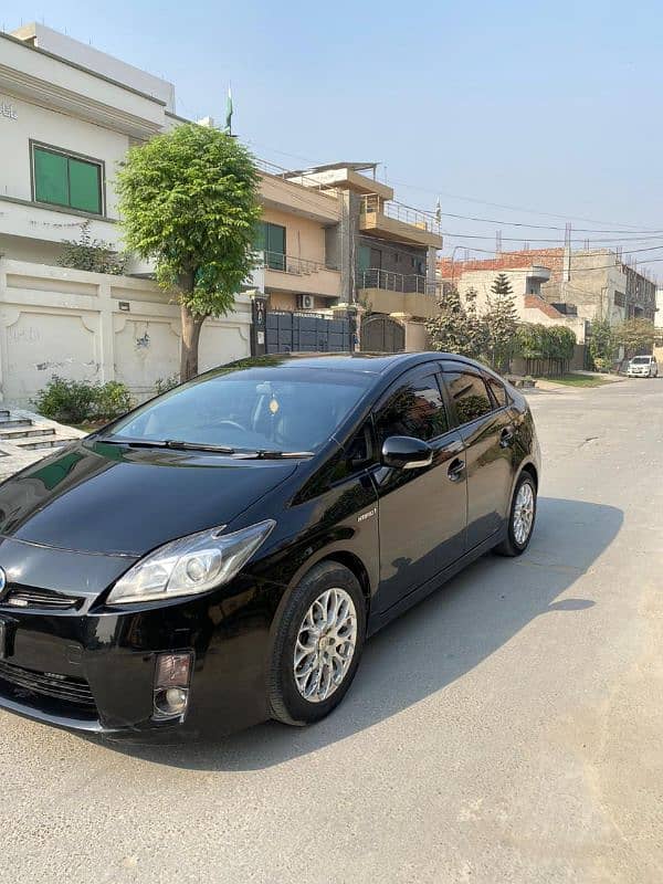 Toyota Prius 2011 5