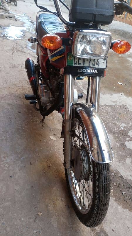 Honda 125 lahor nambar 18 model 4