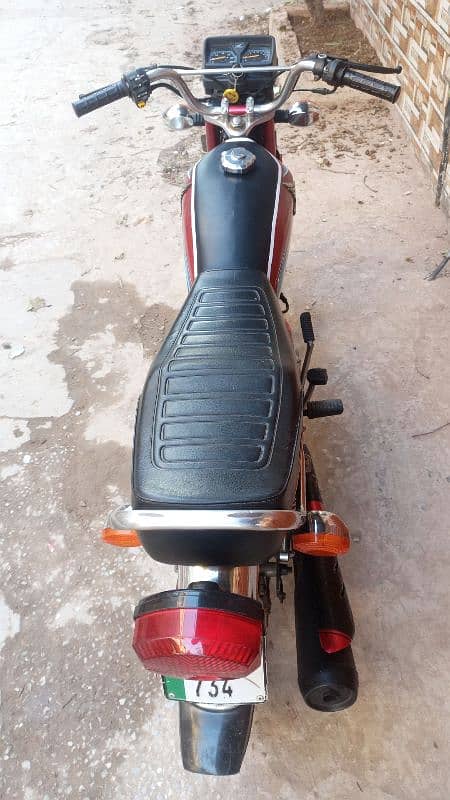 Honda 125 lahor nambar 18 model 8