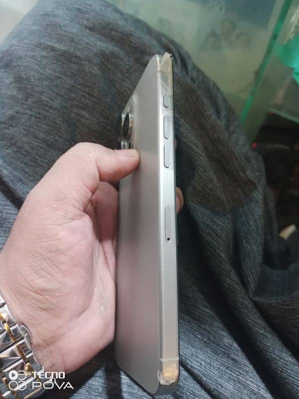 Iphone 15pro max 256gb non pta 4