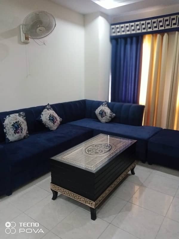 Par Day short time One BeD Room apartment Available for rent in Bahria town phase 4 and 6 empire Heights 2 Family apartment 2