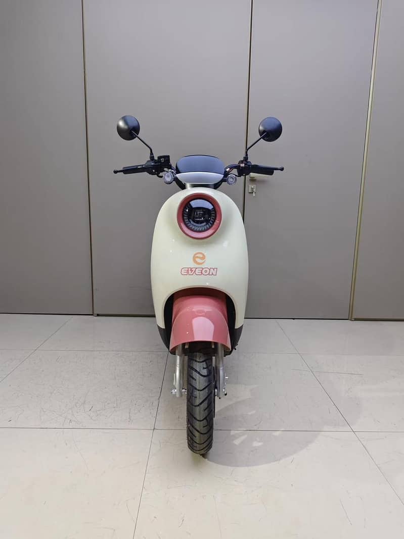 eveon Flora Electric Bikes,Electric Scooter, Scooty Brand new 1