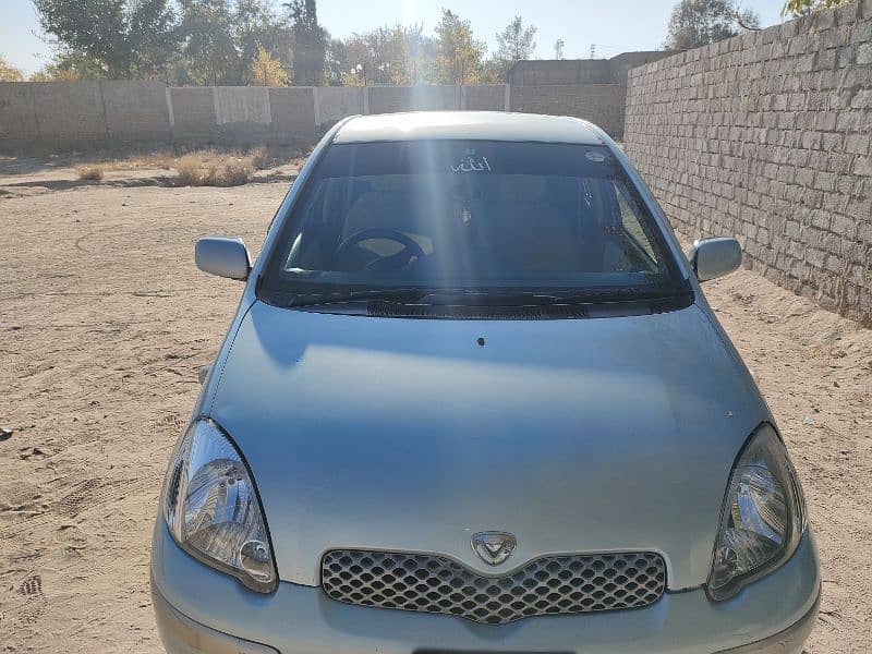 Toyota Vitz 2004 4