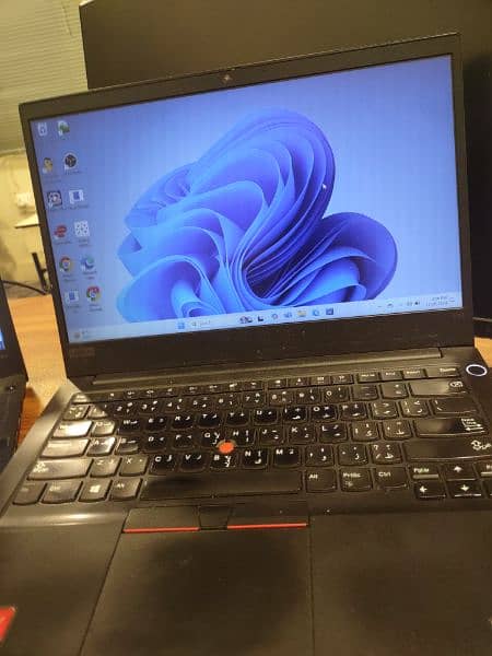 Lenovo e14 Core i7 10gen 16gb ram 500gb nvme 0