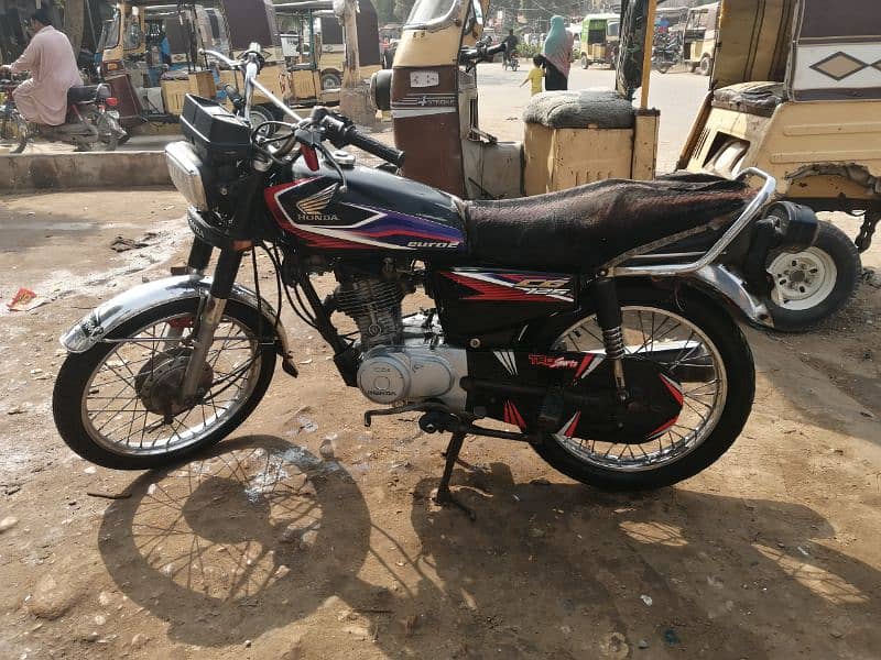 Honda 125 2017 6