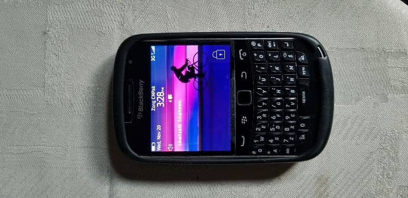 Blackberry 9900 2