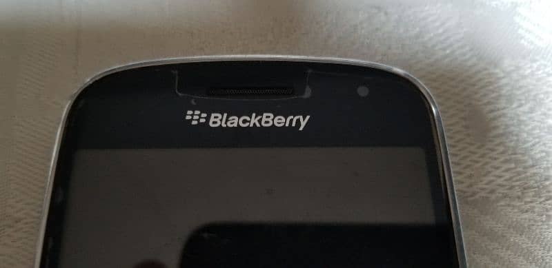 Blackberry 9900 4