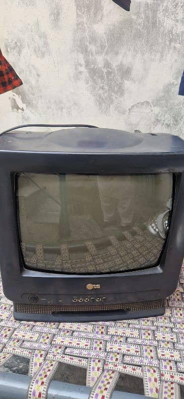 LG 14 INCH TV FOR SALE 0