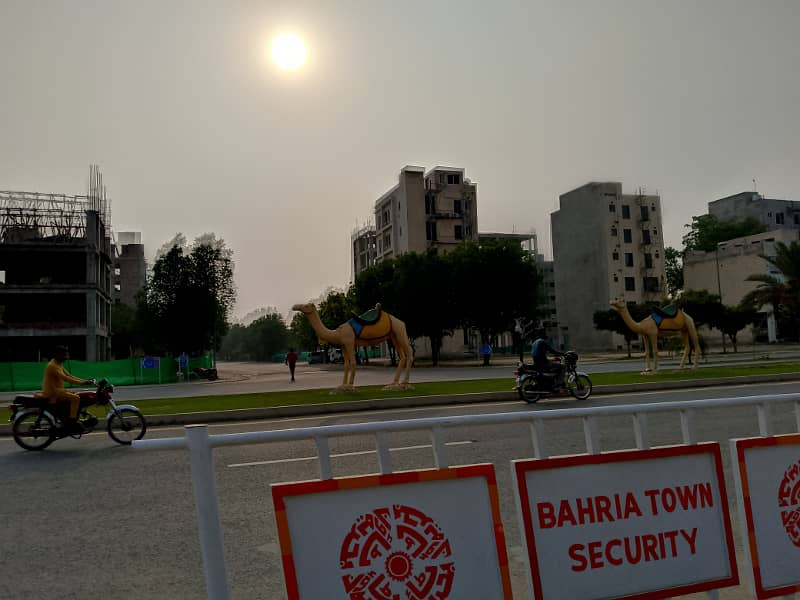 5.75 Marla Commercial Plaza Available For Sale On Very Hot Location Of Bahria Town Lahore 0