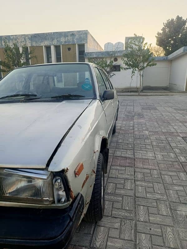 Nissan Sunny 1985 4