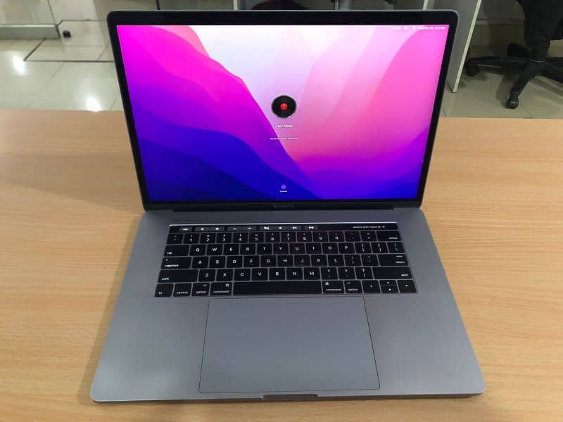 macbook pro 2017 1