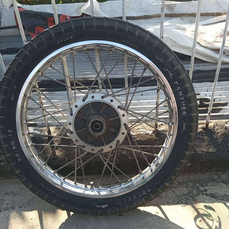 gs 150 rims and tyre 1