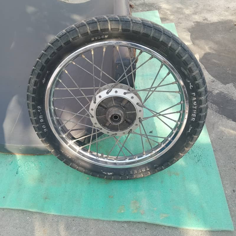 gs 150 rims and tyre 7