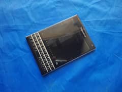 Blackberry Passport Genuine or saaf condition non pta