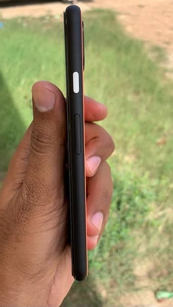 Google Pixel 4 3