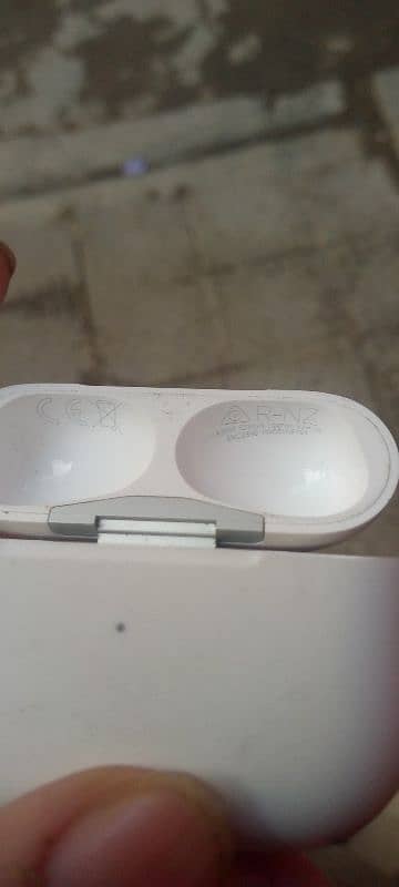 airpods pro 2nd gen case (type c) 3